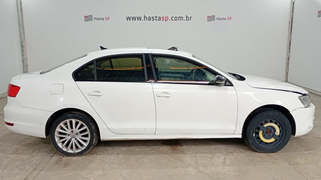 Volkswagen VW Jetta 2.0t 2013 — foto 1