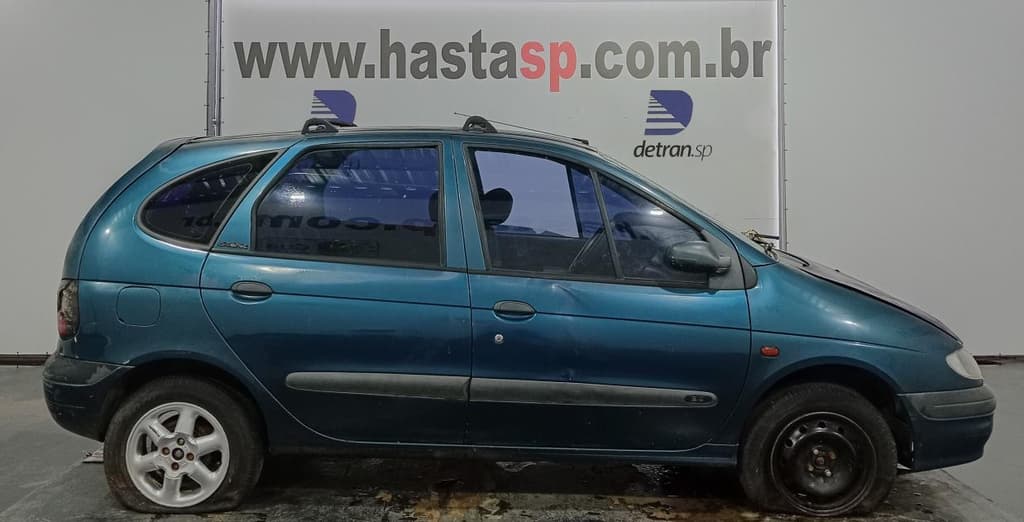 Renault Scenic RXE 2.0 2000, verde