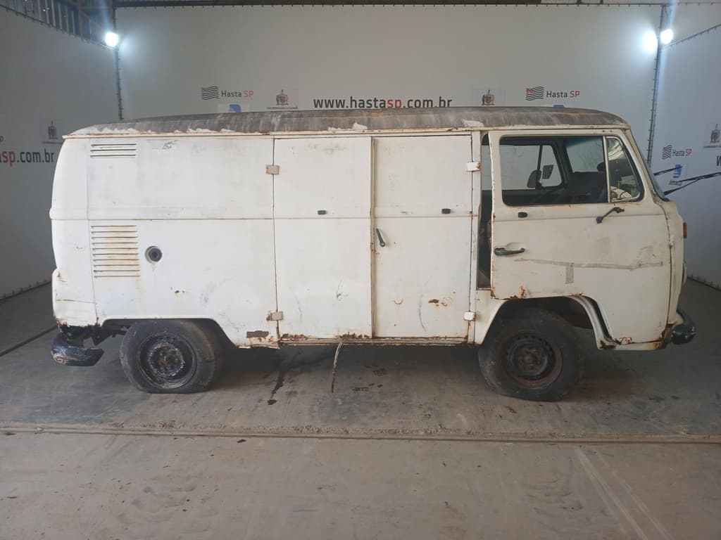 Volkswagen Kombi 1984 — foto 2