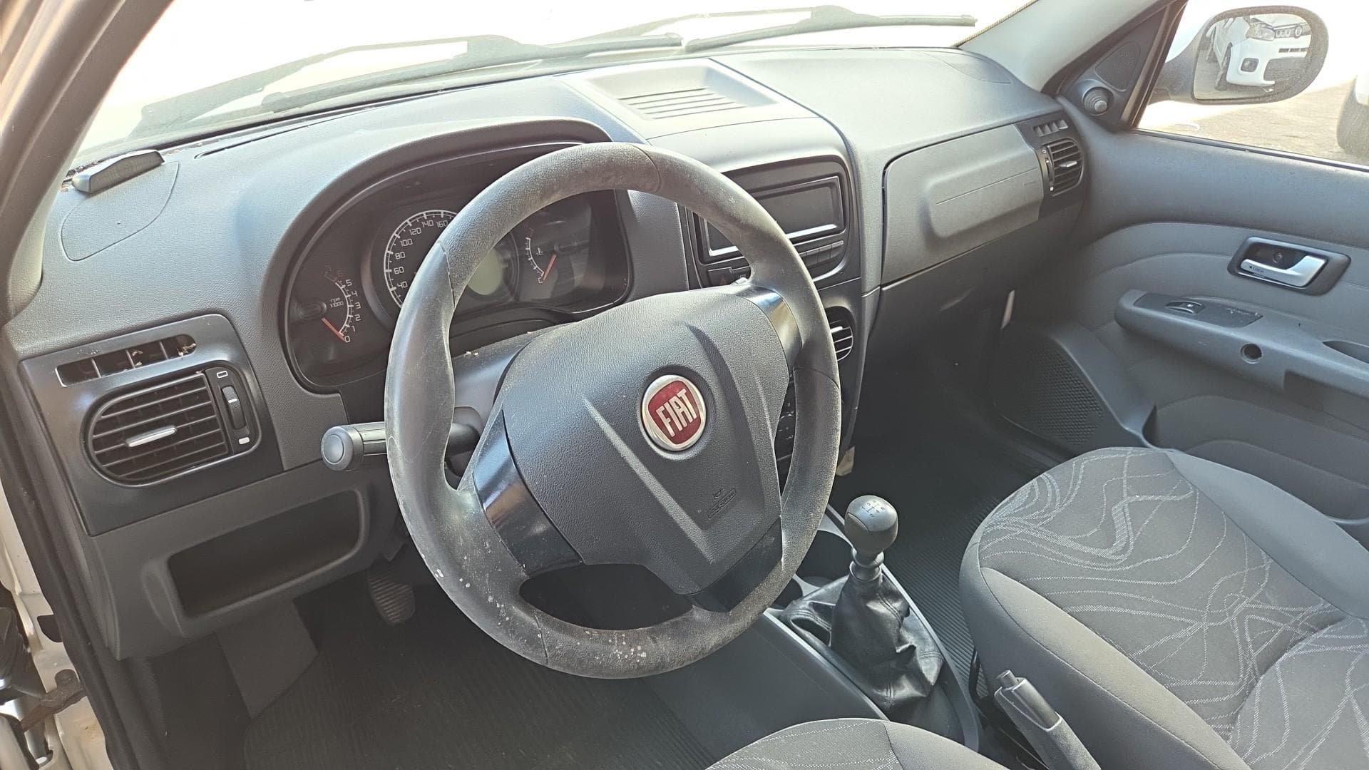 Fiat Siena EL 1.4 Flex de 2016 — foto 7