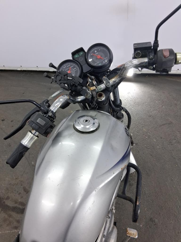 Yamaha YBR 125ed 2006 — foto 5