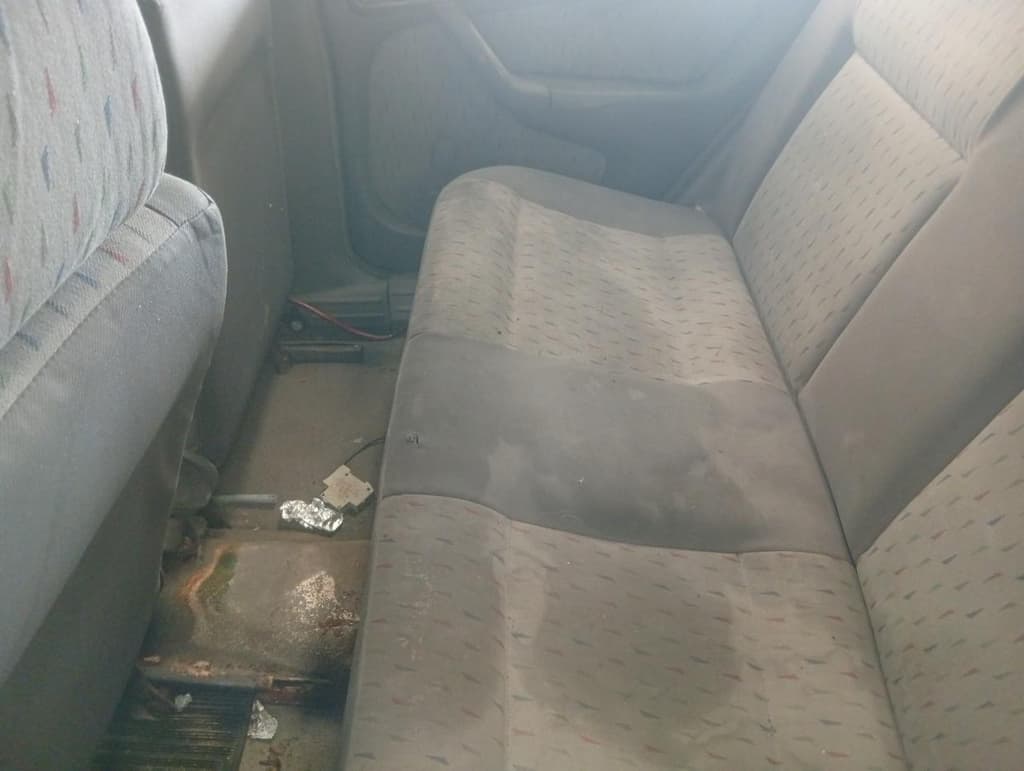 Volkswagen GOL 16V 1999 — foto 6