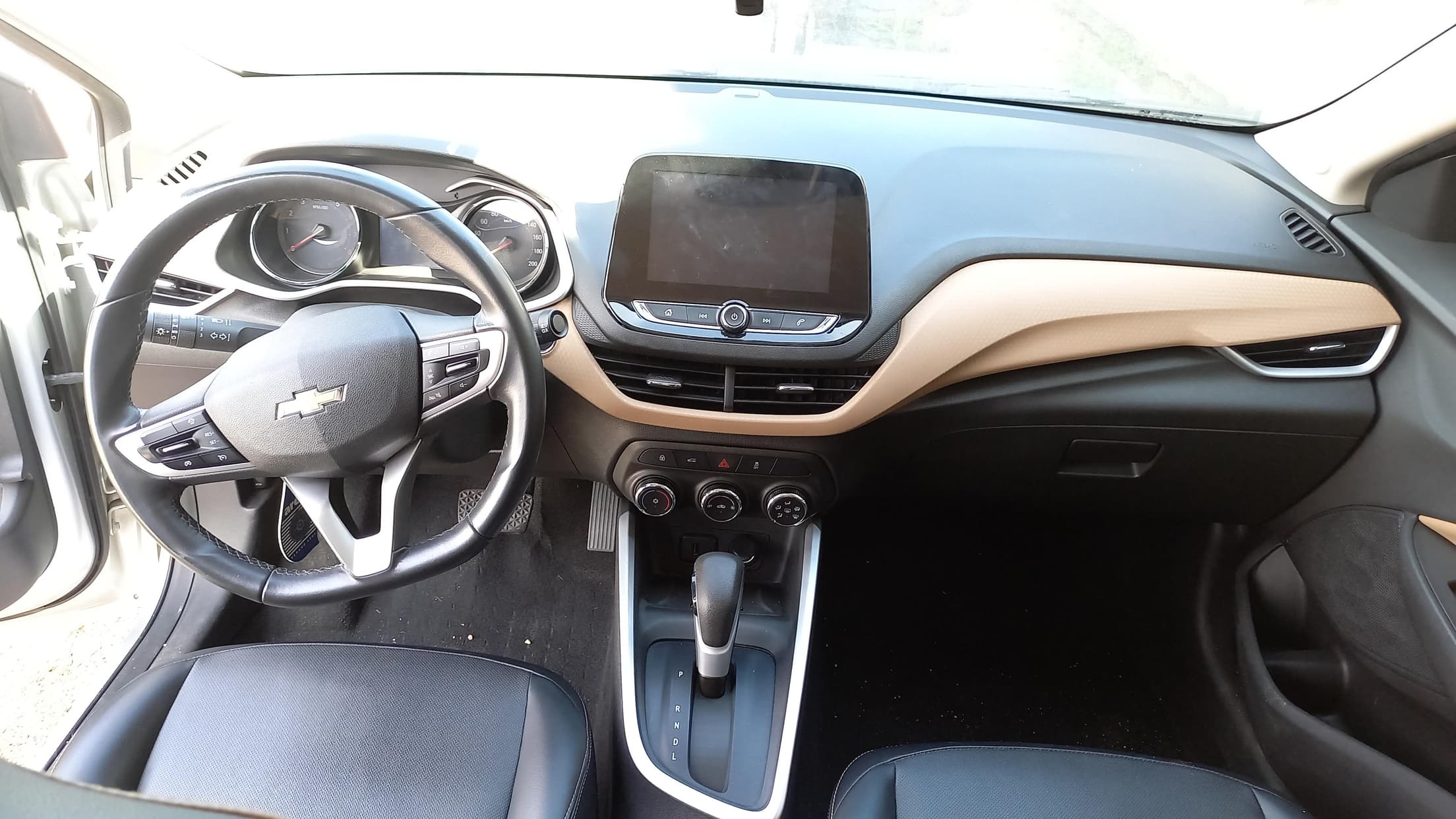Chevrolet Onix Plus 10tat PR2 2023 — foto 6
