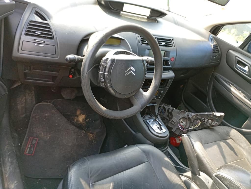 Citroën Citroen C4 20glxa5p F 2011 — foto 6