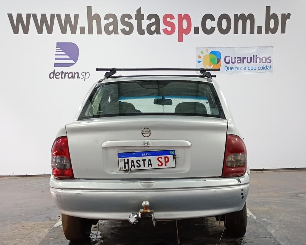 Chevrolet Corsa Milenium 2001 — foto 4