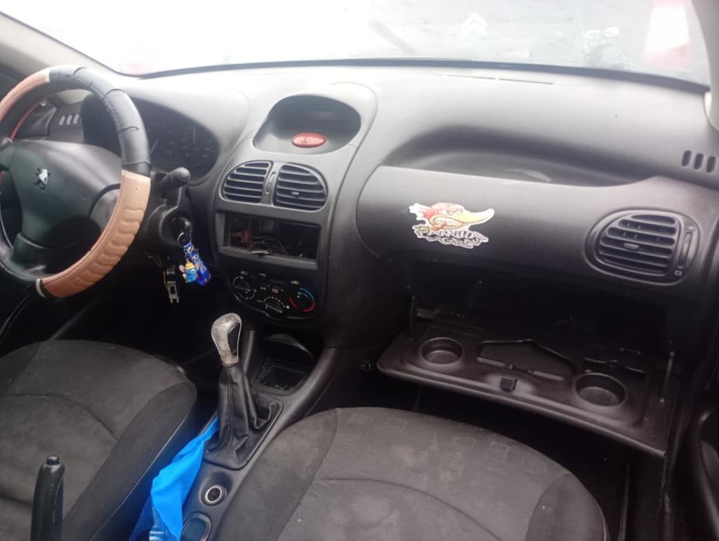 Peugeot 206 14 Presenc 2005 — foto 5
