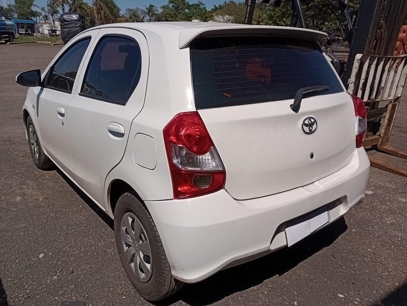 Toyota Etios 2019 — foto 6