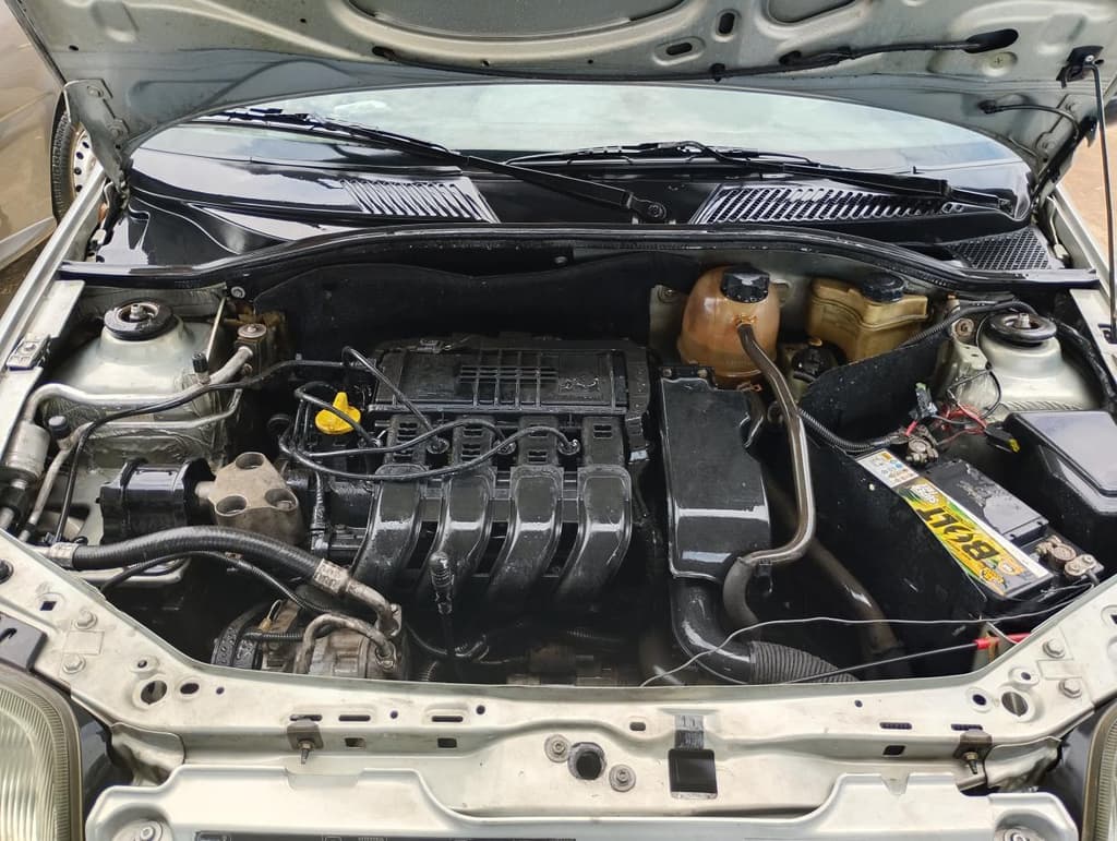 Renault Clio RL 1.0 16V 2002 — foto 7