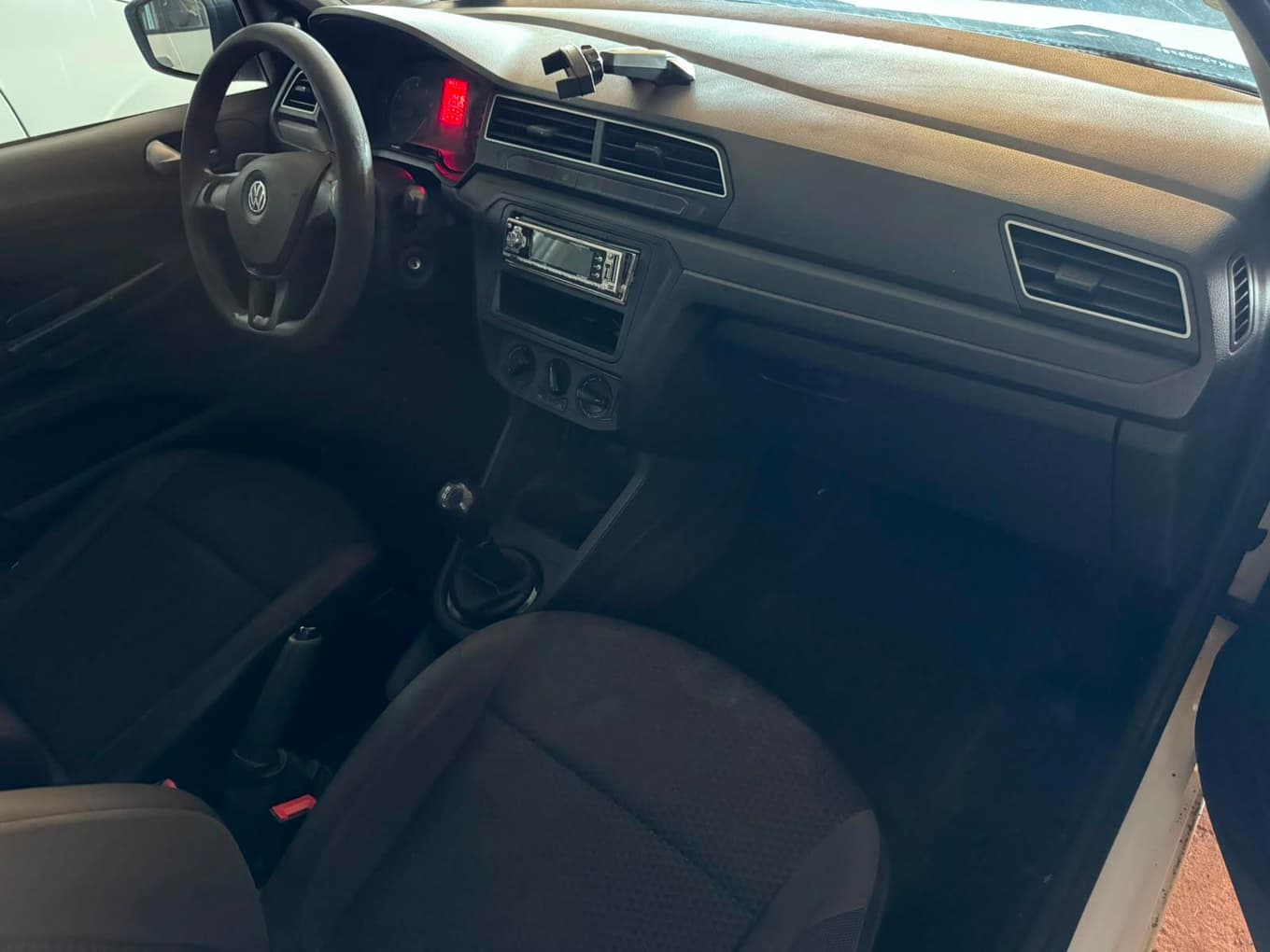 Volkswagen Gol 1.0l Mc4 - 2018 — foto 12