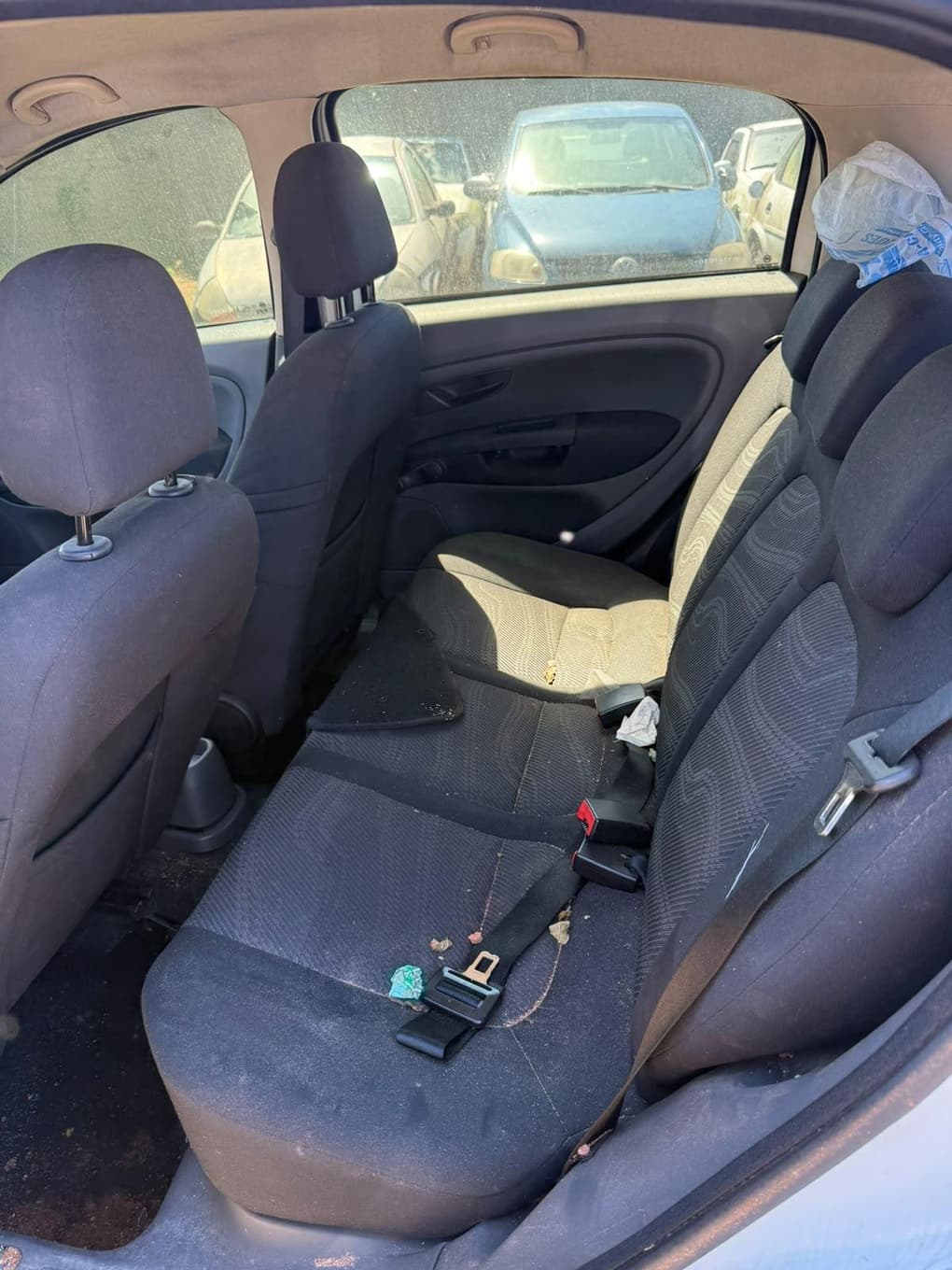 Fiat Punto Attractive 2011 — foto 7