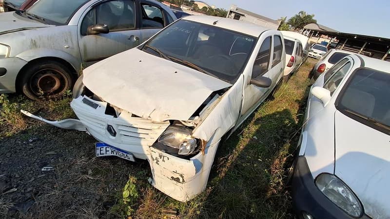 Renault Renault/logan AUT 1016v 2009 — foto 12