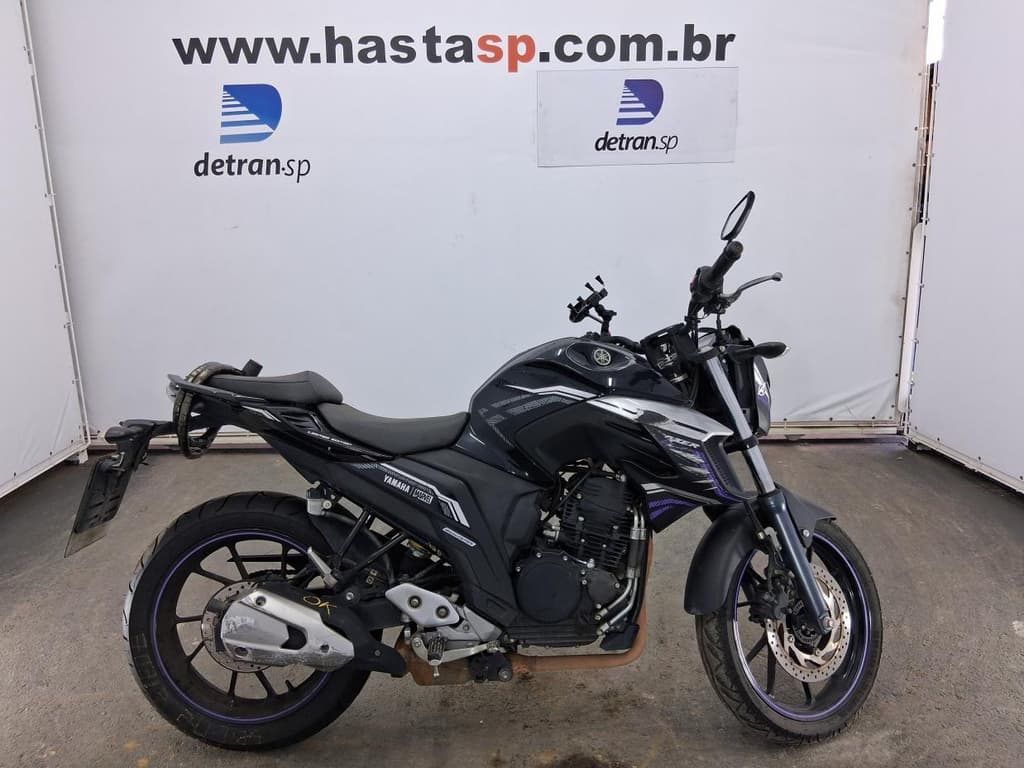 Yamaha Fz25 Fazer LE 2023, preta