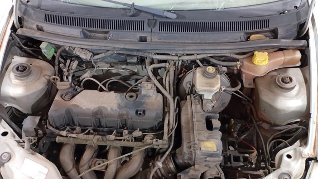 Ford KA GL 2004 — foto 6