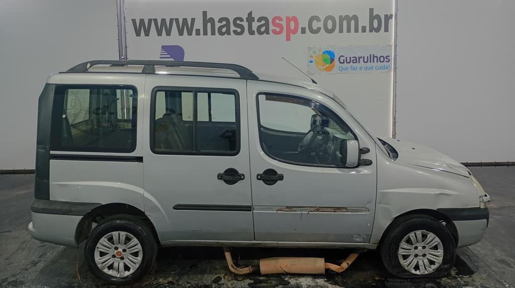 Fiat Doblo ELX 1.8 Flex 2007, prata