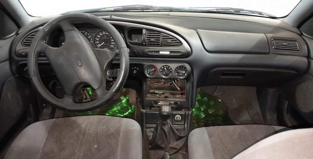 Ford Mondeo CLX FD 1997 — foto 5