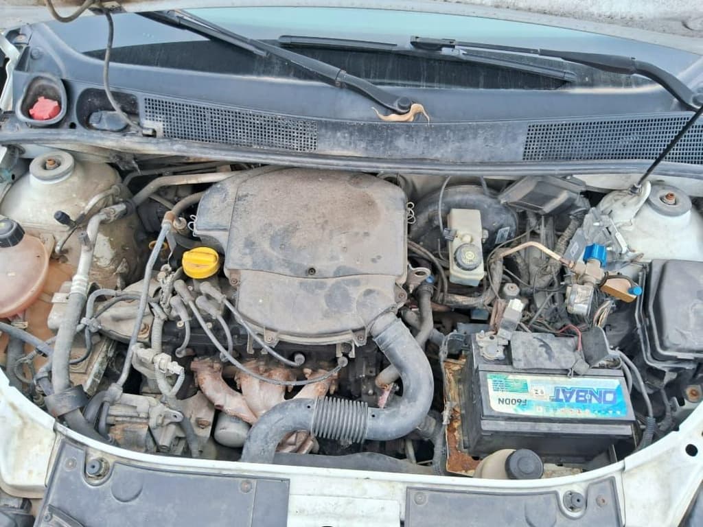 Renault Renault/logan Expr 16M 2015 — foto 2