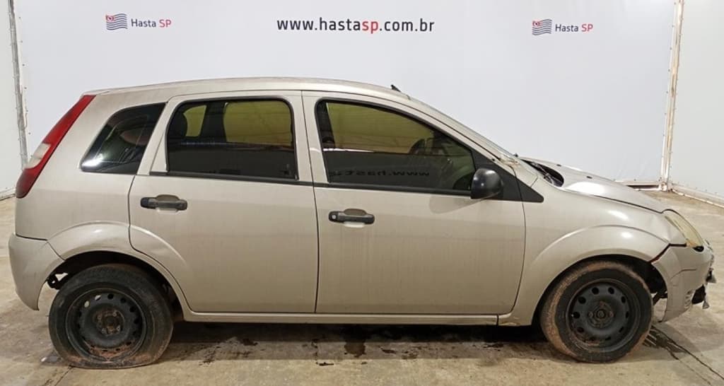 Ford Fiesta 2006, prata