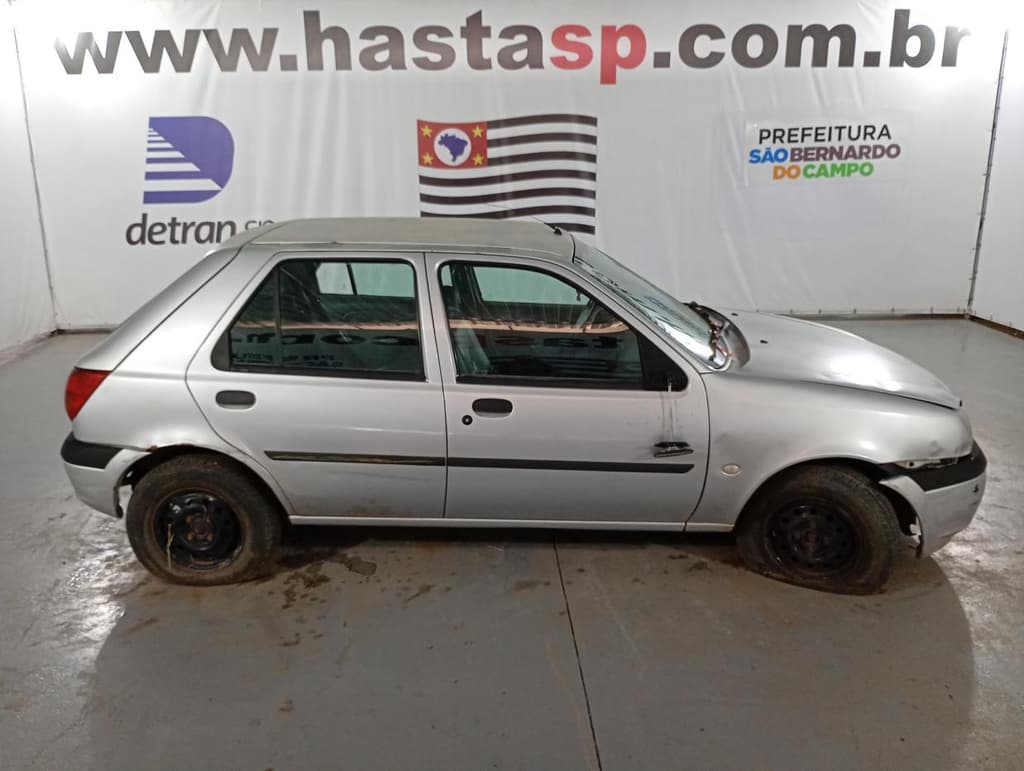 Ford Fiesta 2003, prata