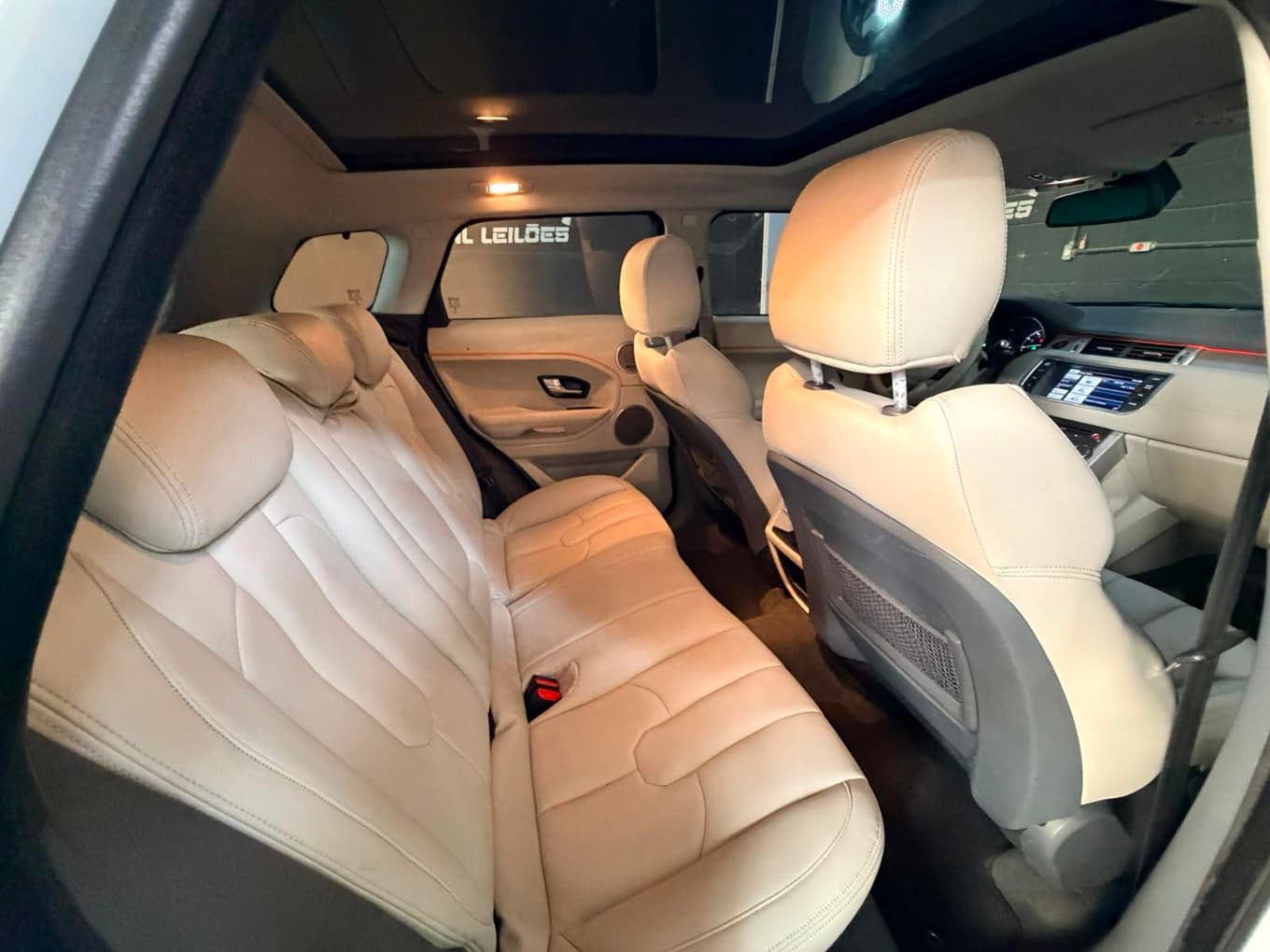 Land Rover Range R.evoque Dynamic 2.0 2015 — foto 16