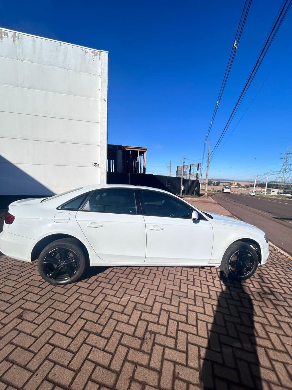 Audi A4 2013 — foto 4