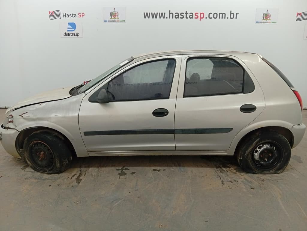 Chevrolet Celta 5 Portas 2004 — foto 2