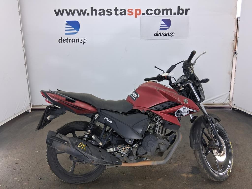 Yamaha Ys150 Fazer SED 2022, vermelha