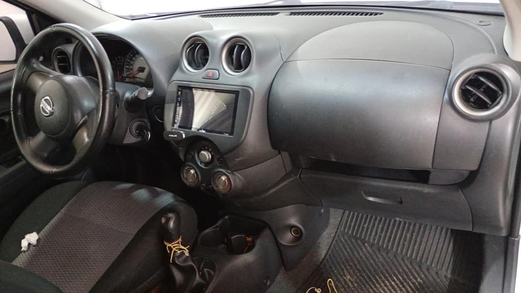 Nissan Nissan March 10S Flex 2014 — foto 5