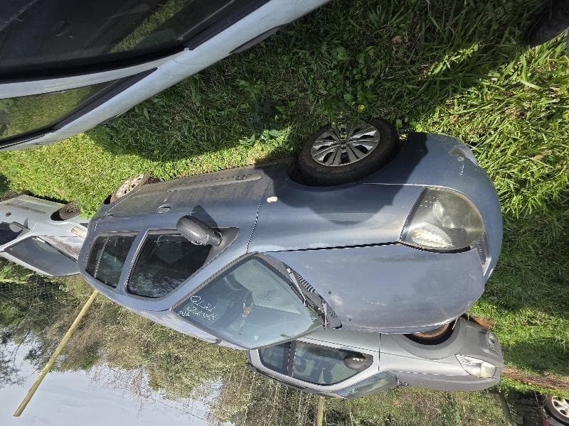 Renault Clio Cam1016vh 2011 — foto 3