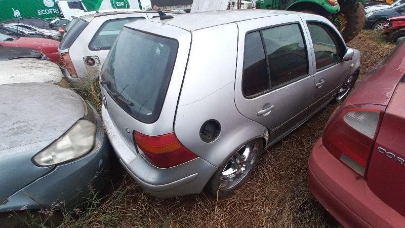 Volkswagen Golf 2000 — foto 12