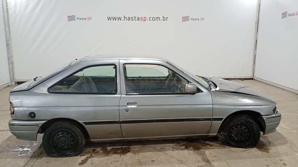 Ford Escort 1.8 GL 1994 — foto 1