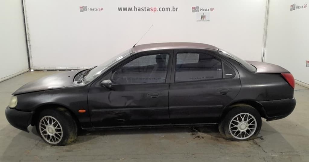 Ford Mondeo CLX FD 1997 — foto 2