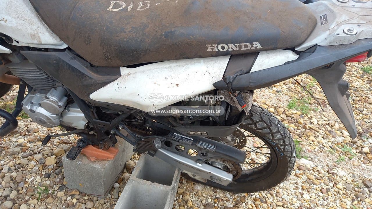 Honda Xre 300 2018 — foto 9