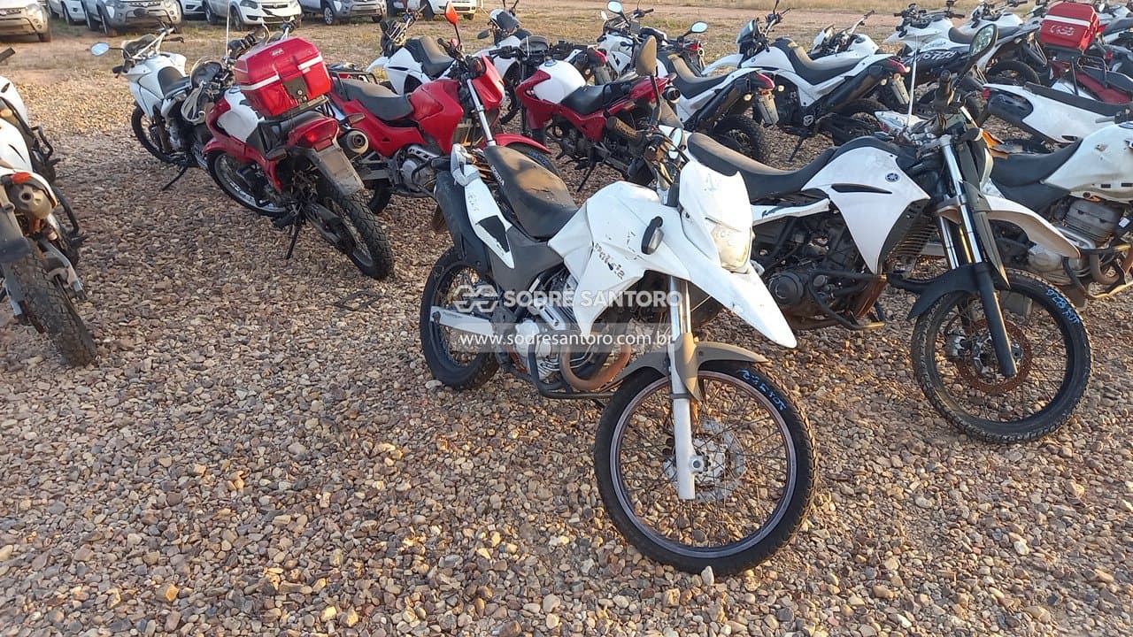 Honda Xre 300 2016, branca
