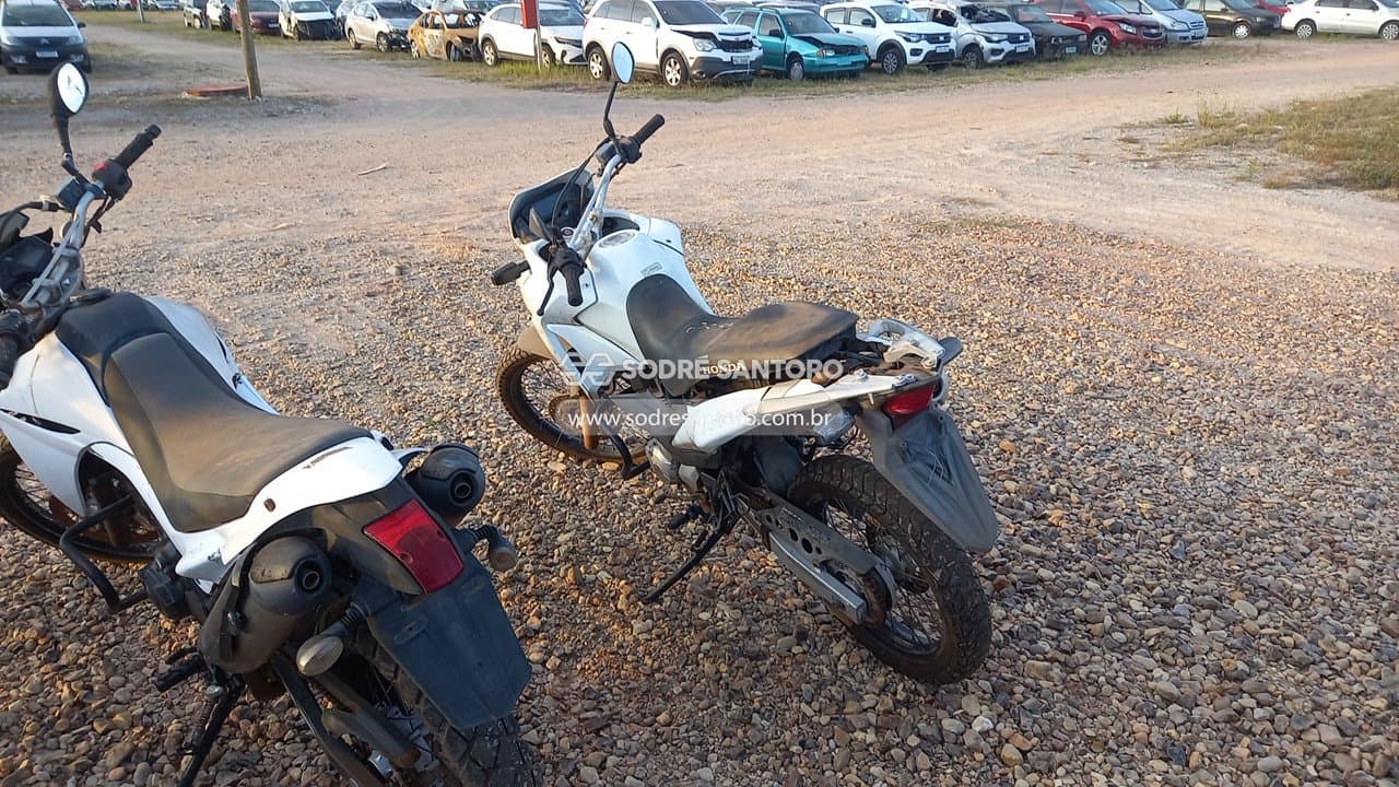 Honda Xre 300 2016 — foto 2