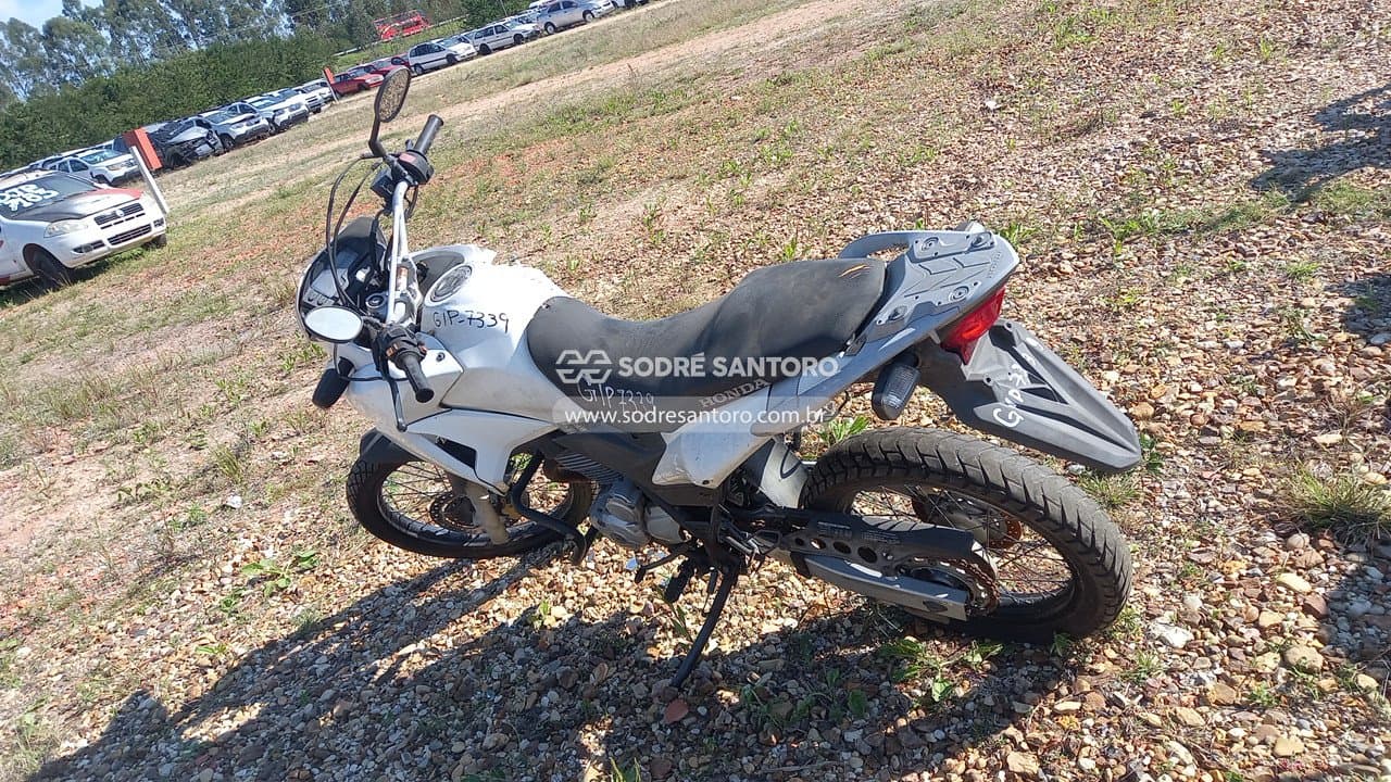 Honda Xre 300 2016 — foto 2