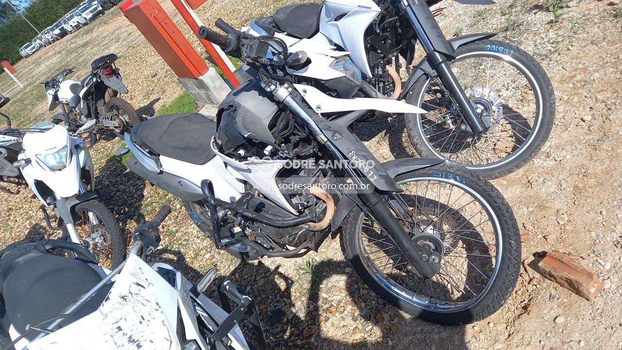 Yamaha XTZ 250 Lander 2022, branca