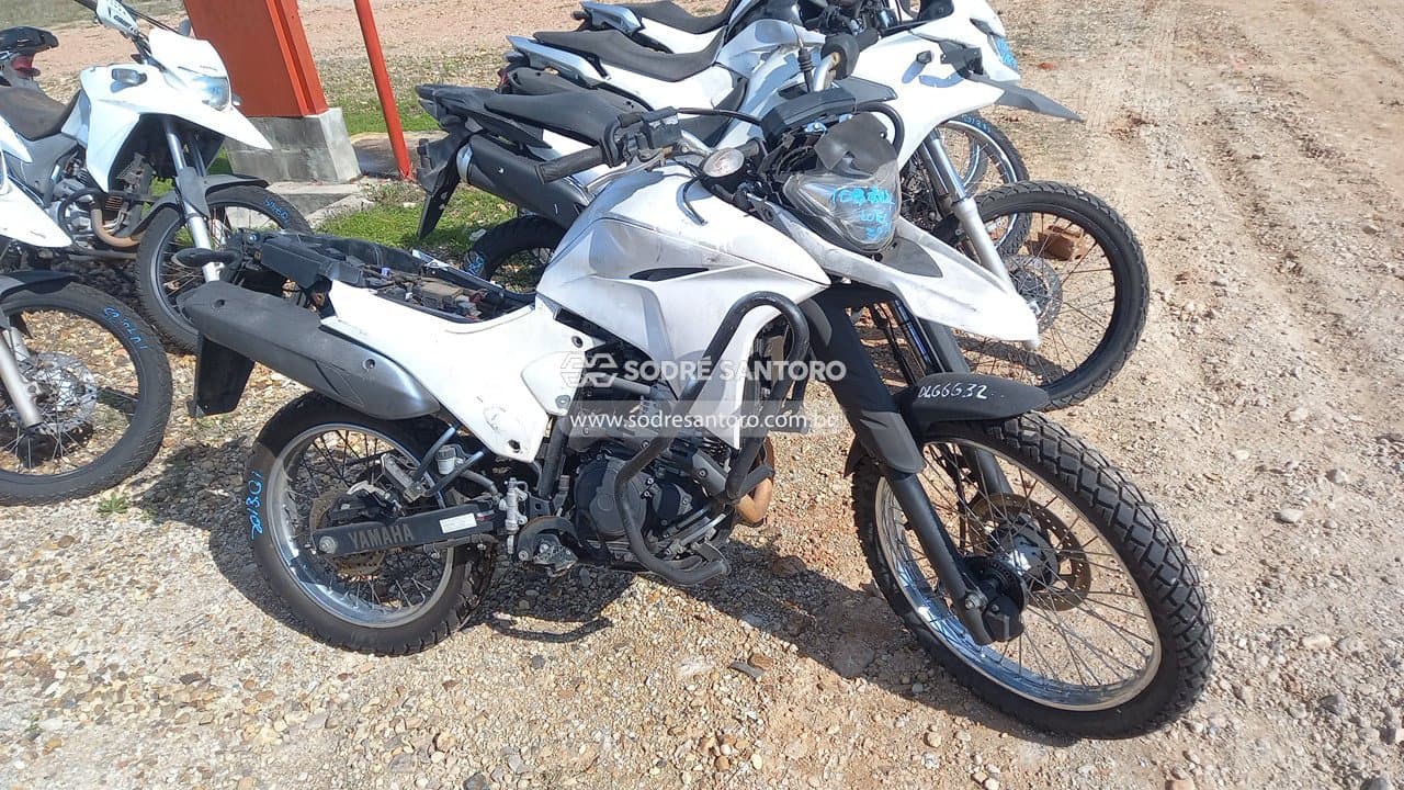 Yamaha XTZ 250 Lander 2022, branca