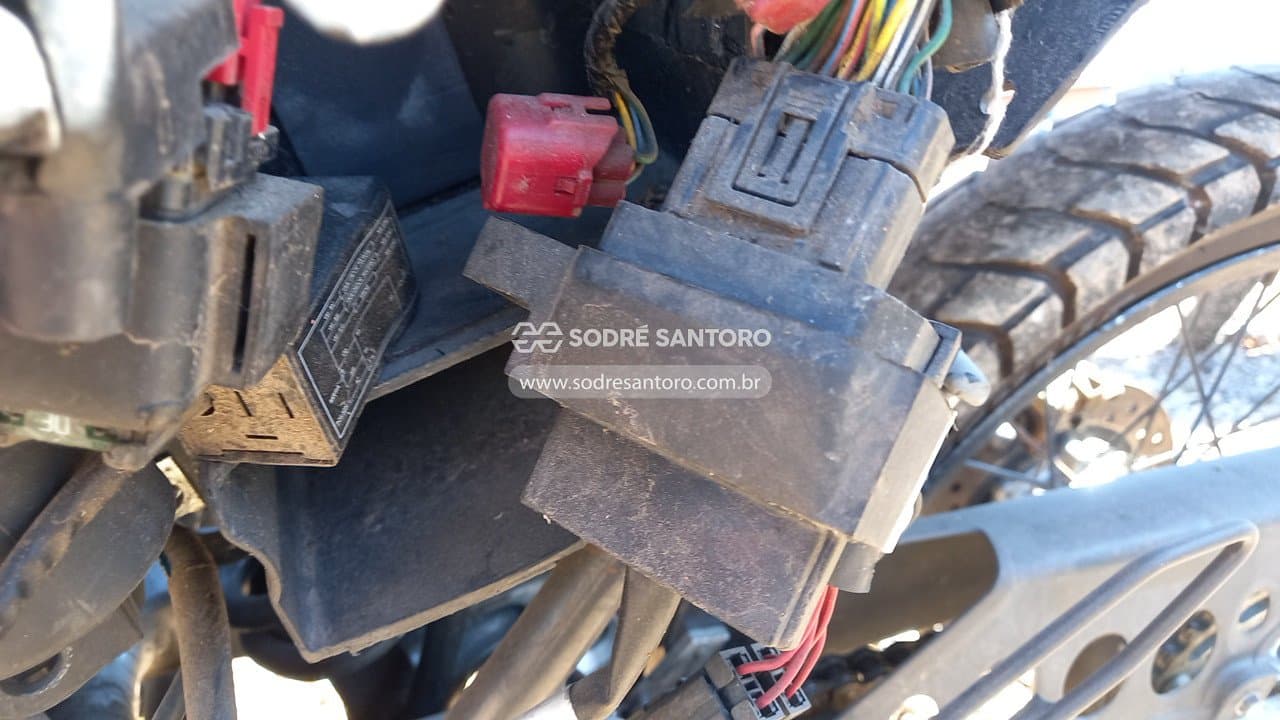 Honda Xre 300 P 2014 — foto 12