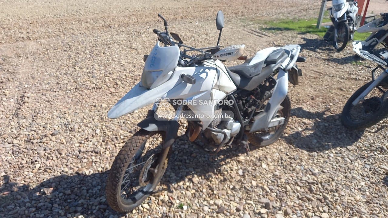 Honda Xre 300 2016 — foto 3