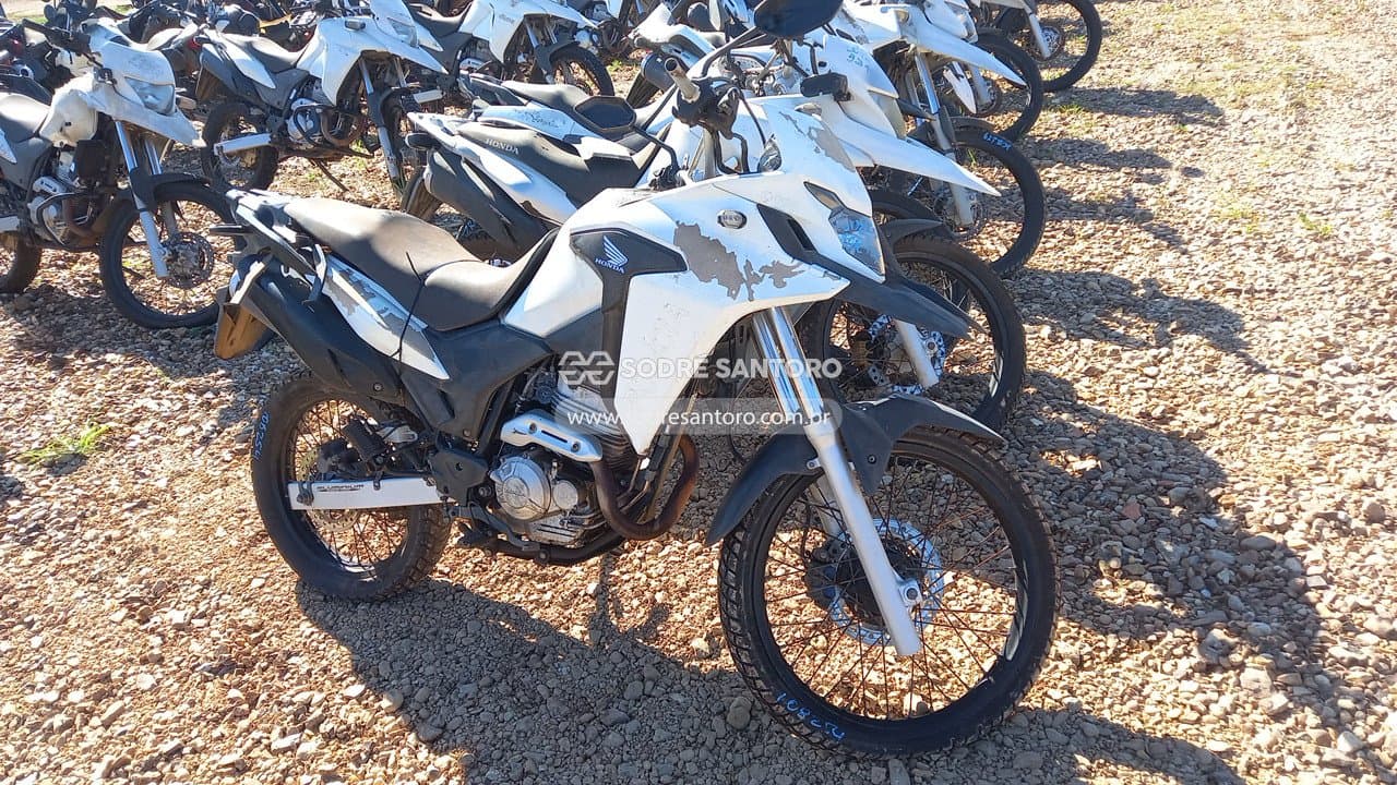 Honda Xre 300 2016, branca