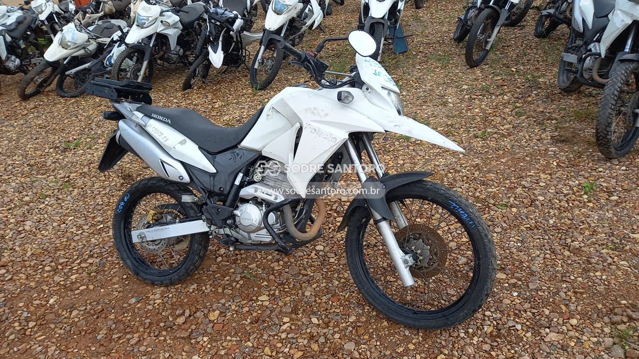 Honda Xre 300 2016, branca