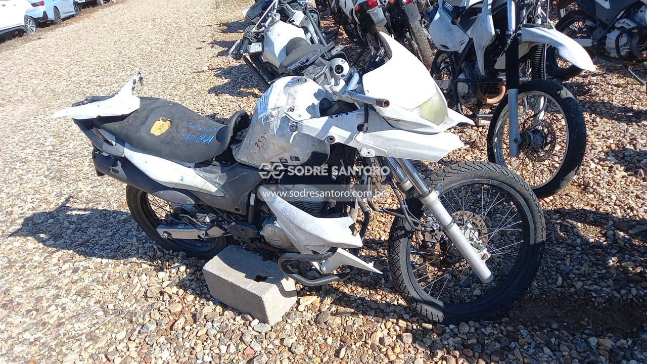 Honda Xre 300 2018, branca