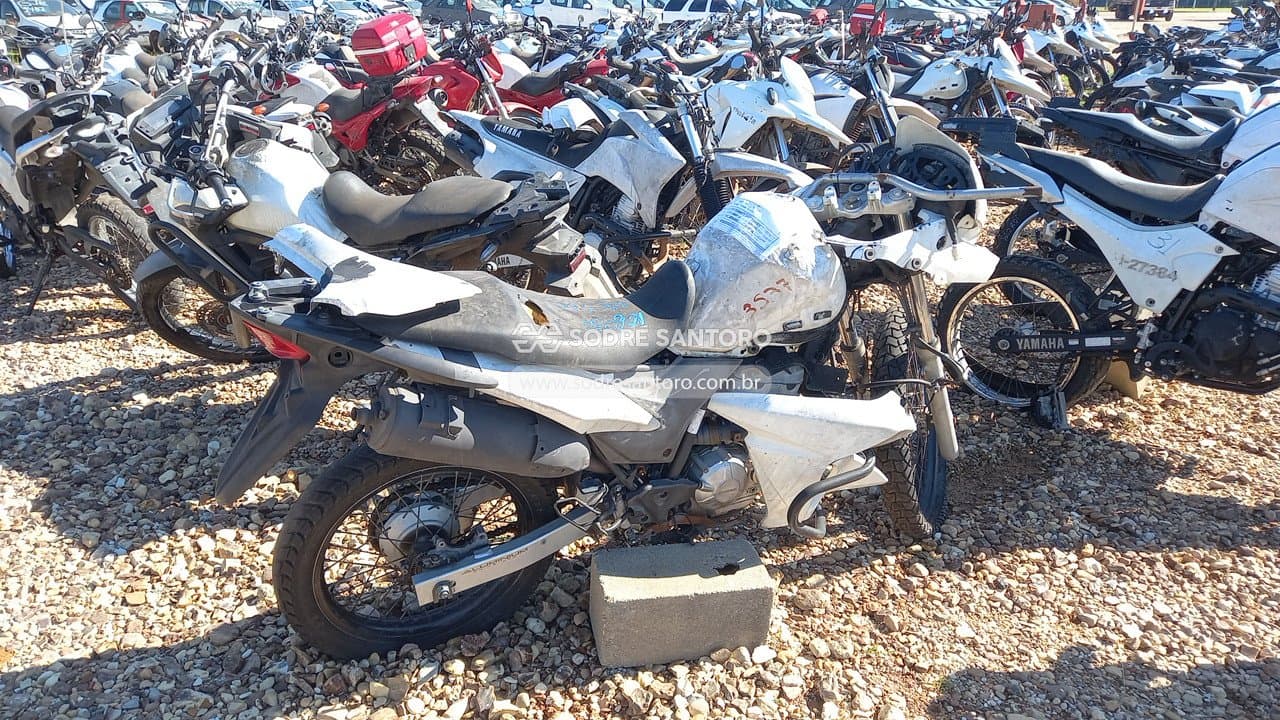Honda Xre 300 2018 — foto 4