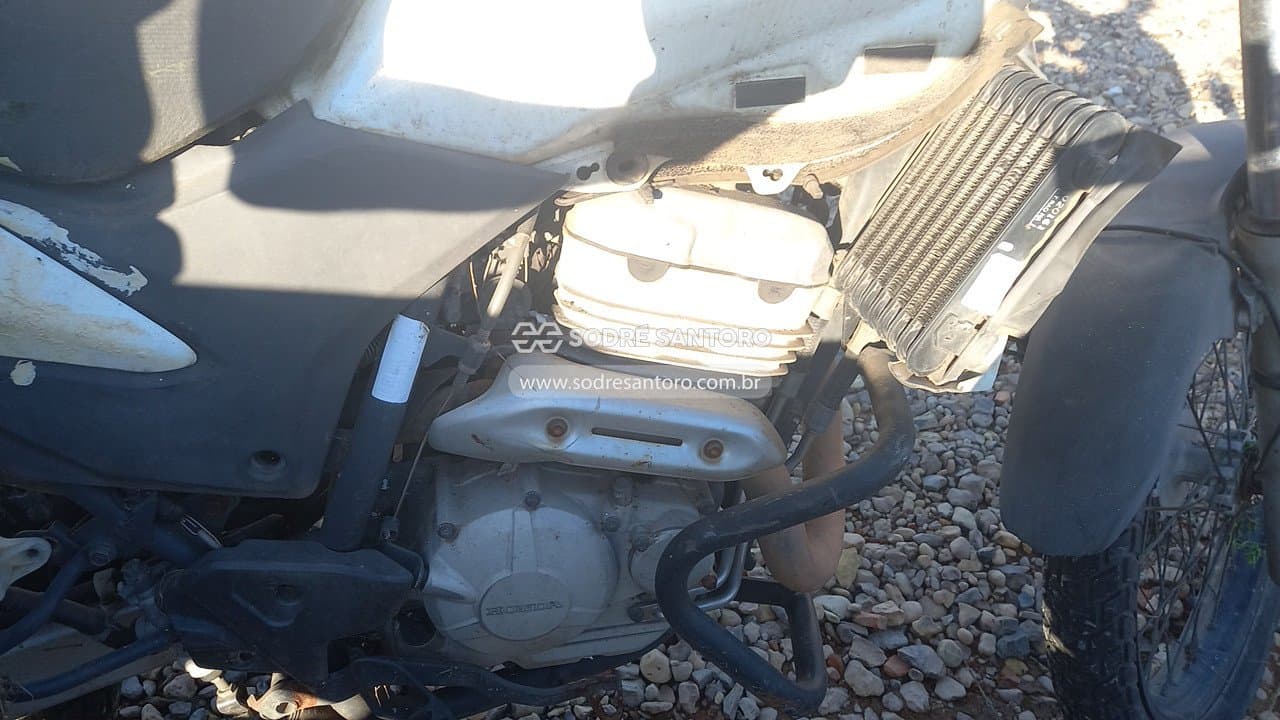 Honda Xre 300 2016 — foto 5