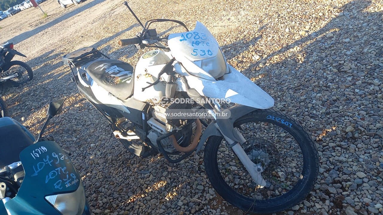 Honda Xre 300 2016, branca