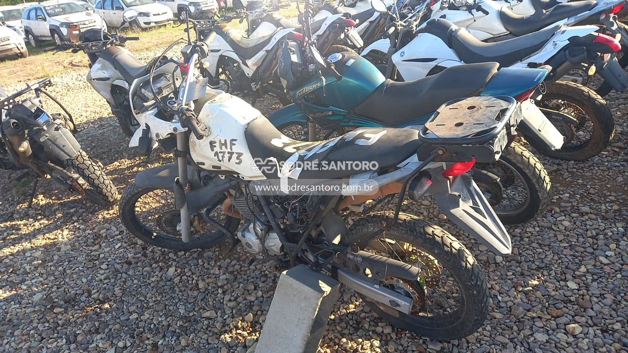 Honda Xre 300 2016 — foto 2