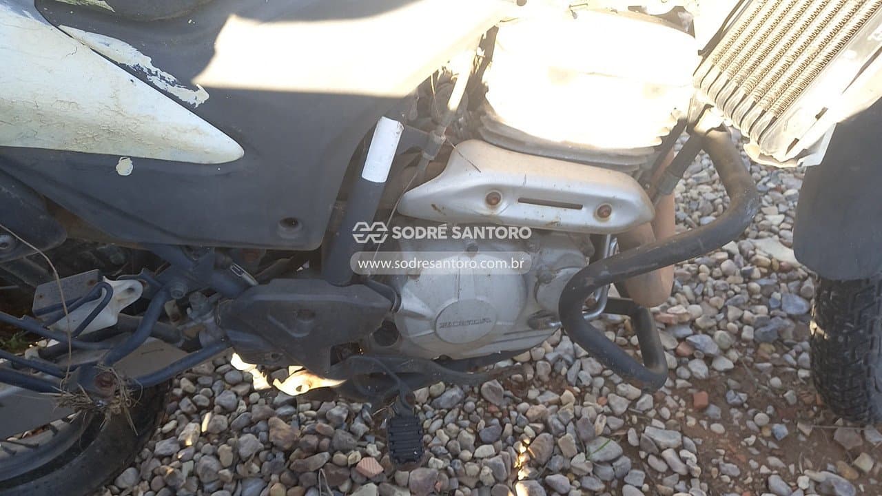 Honda Xre 300 2016 — foto 11
