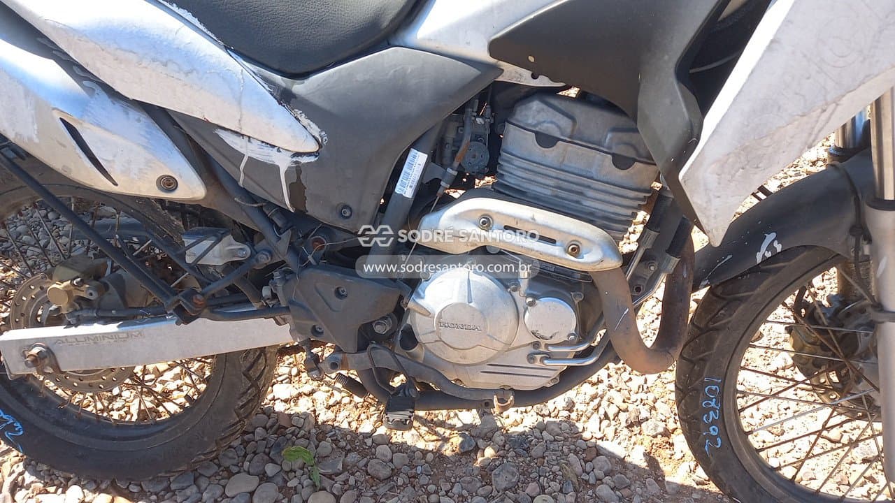 Honda Xre 300 2016 — foto 6