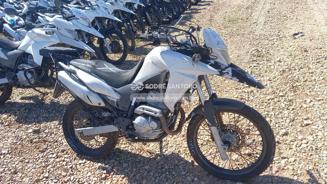 Honda Xre 300 2016, branca