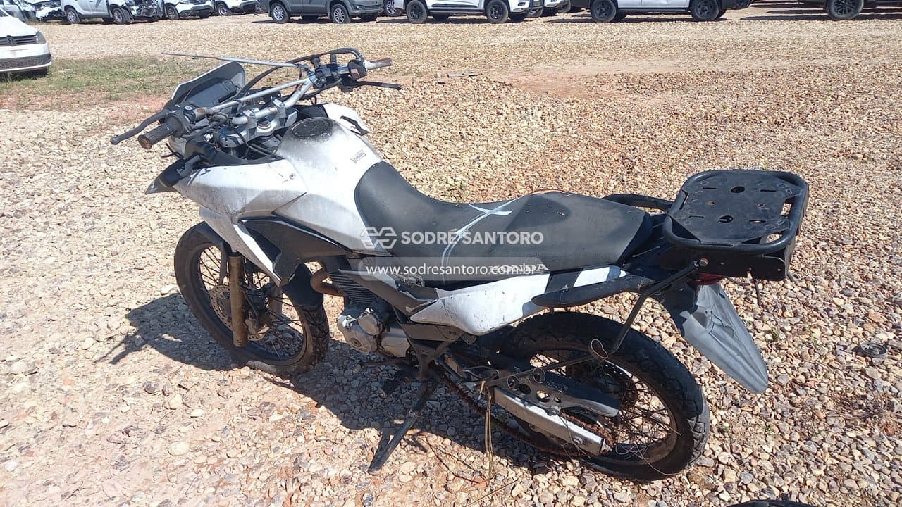 Honda Xre 300 2016 — foto 2